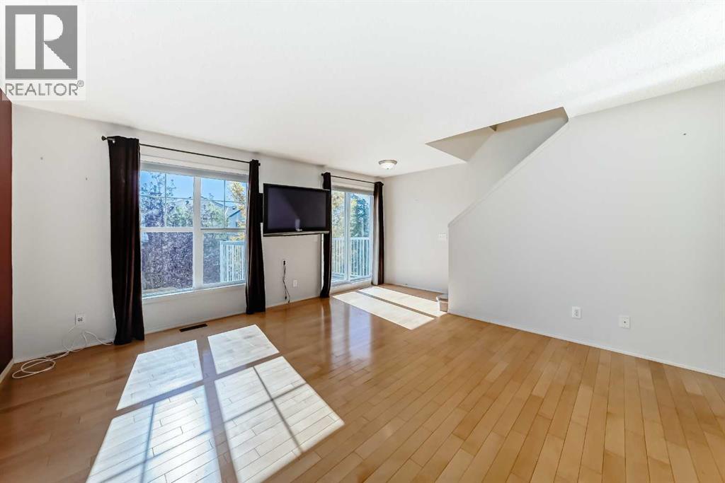 Single Family House for Sale in  Toscana Gardens NW Tuscany Calgary 