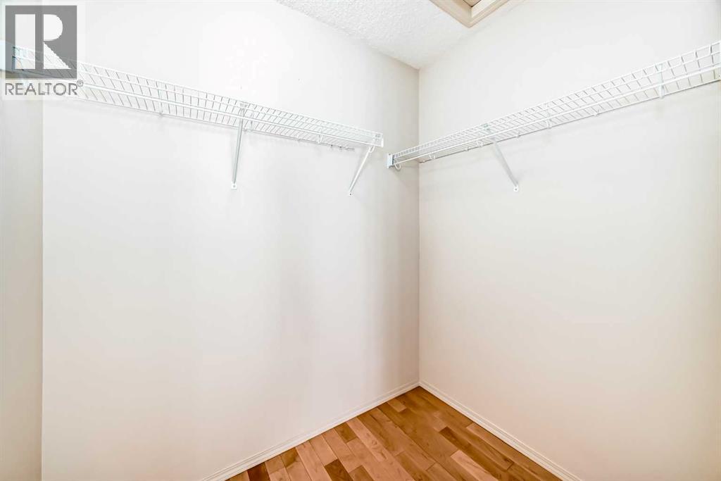 Single Family House for Sale in  Toscana Gardens NW Tuscany Calgary 