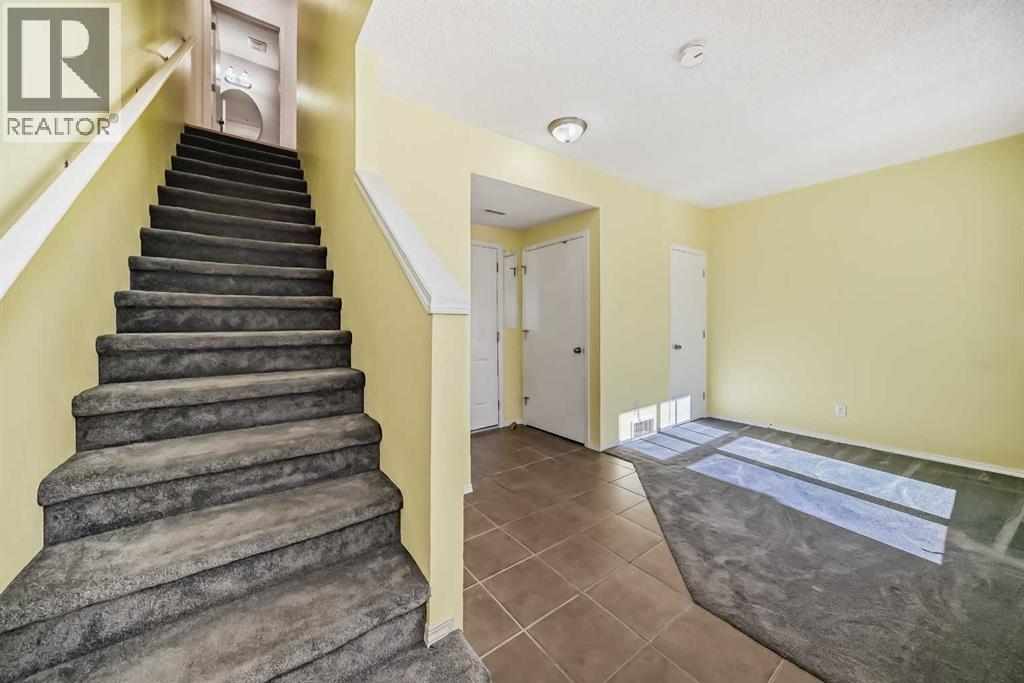 Single Family House for Sale in  Toscana Gardens NW Tuscany Calgary 