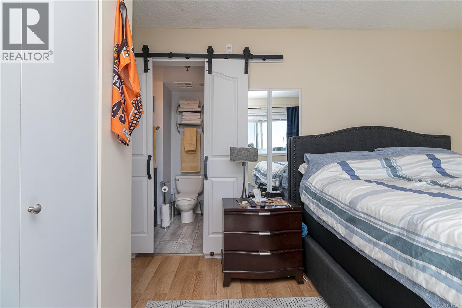 312 3460 Quadra Street, Saanich