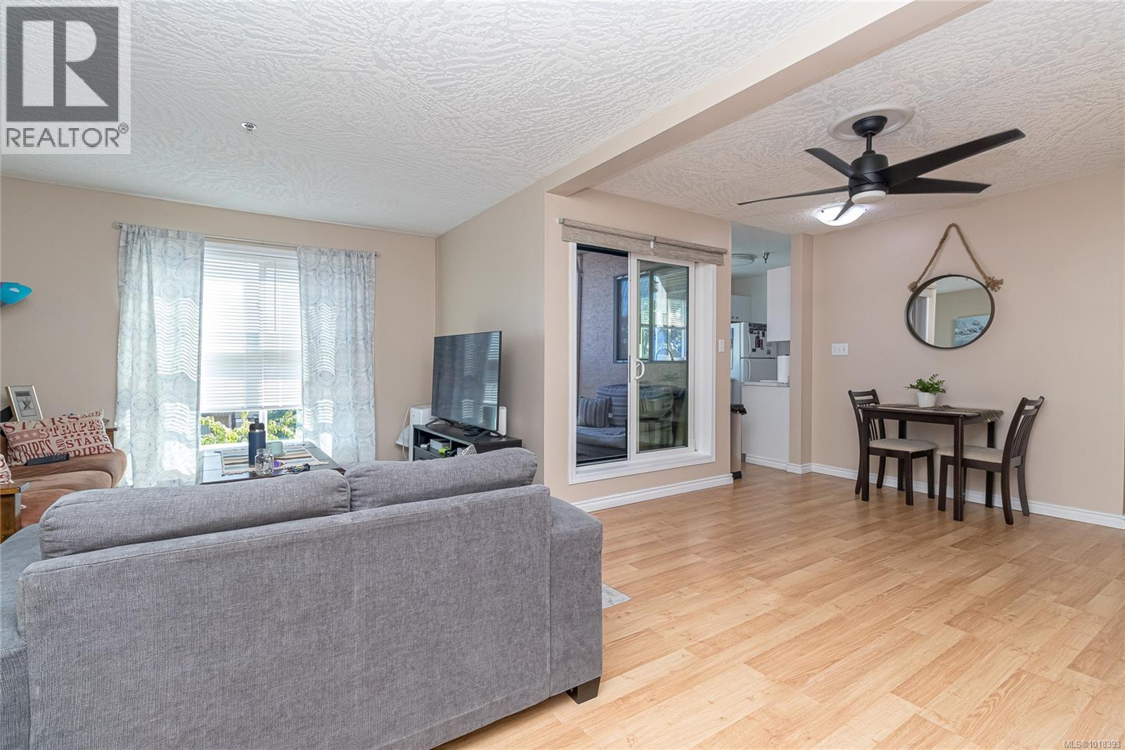 312 3460 Quadra Street, Saanich