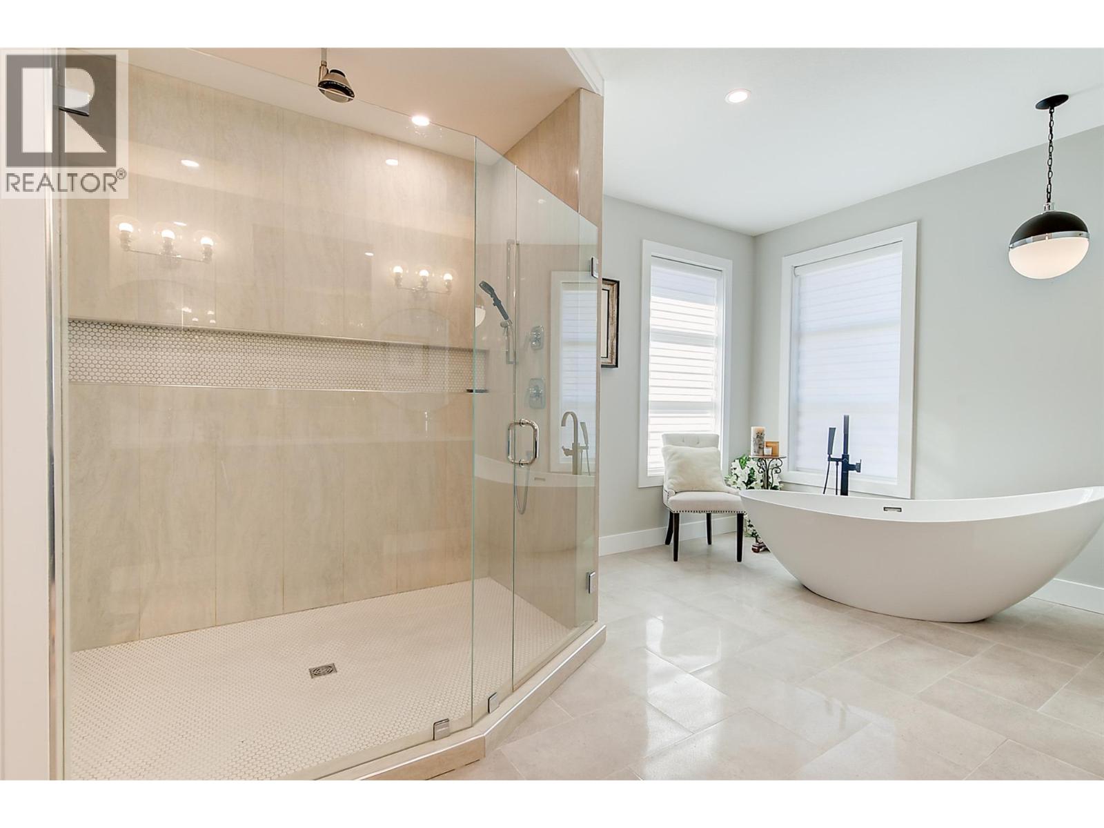  759 Carnoustie Drive, Kelowna