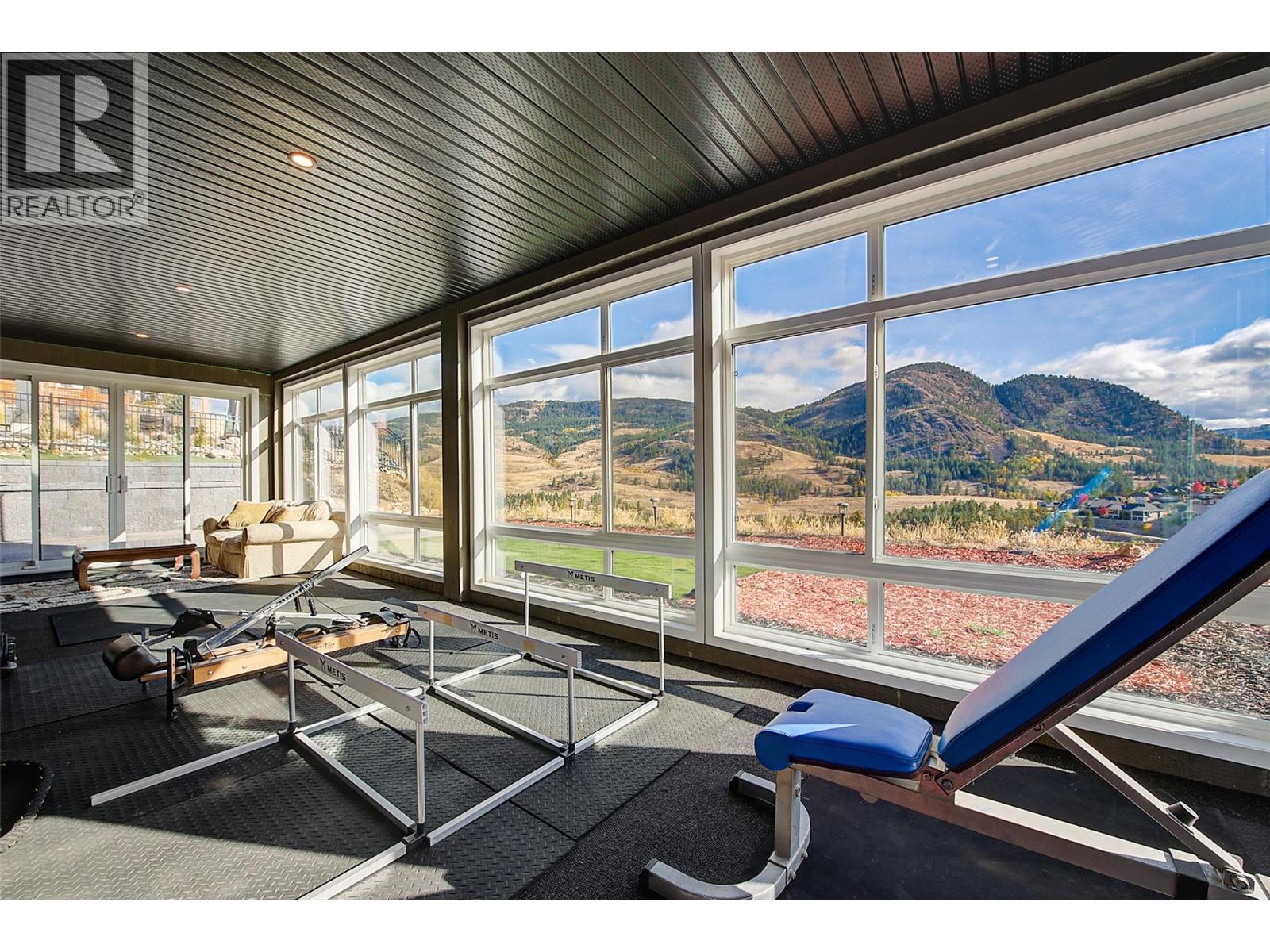  759 Carnoustie Drive, Kelowna