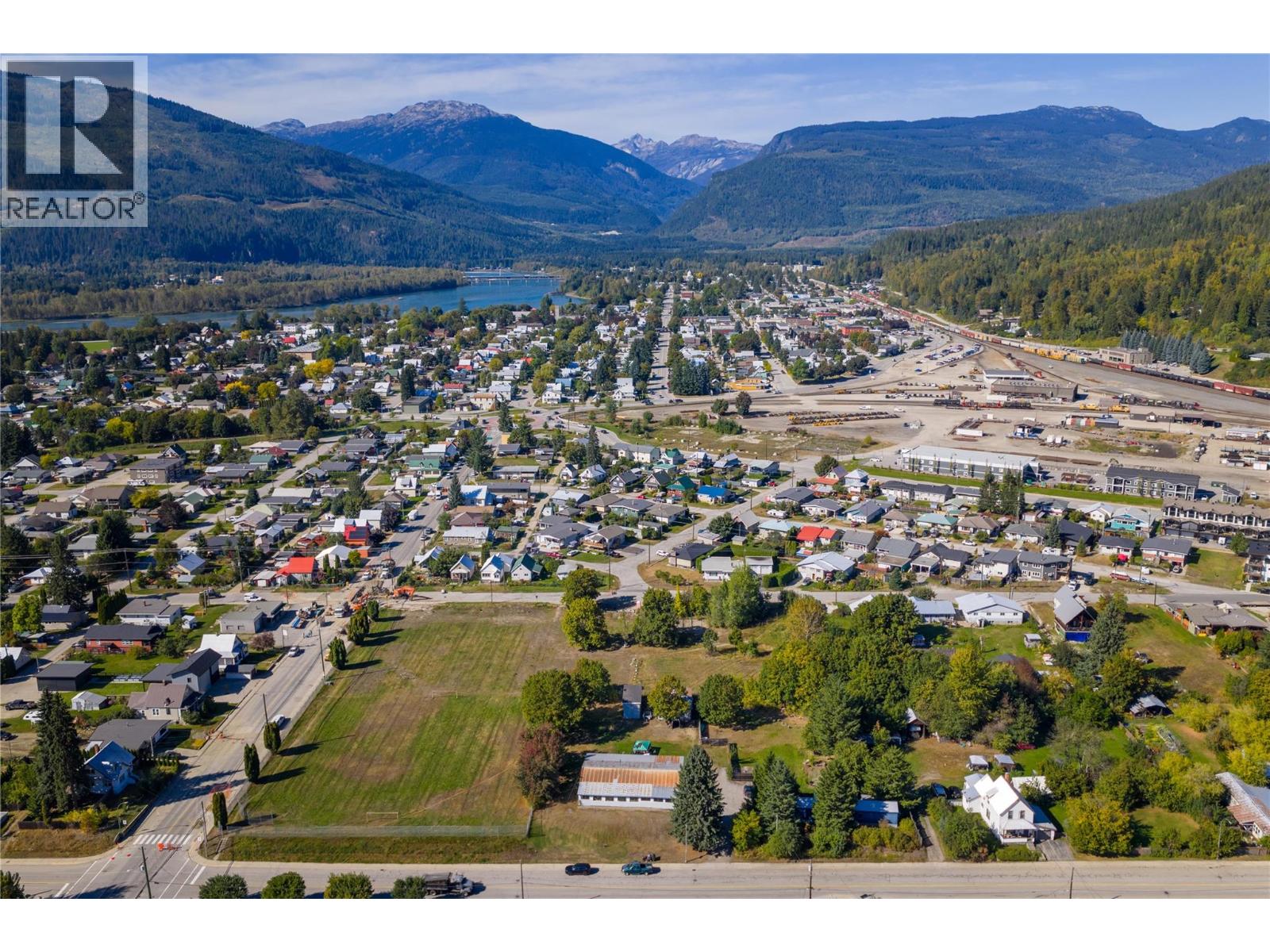 419 Edward Street, Revelstoke