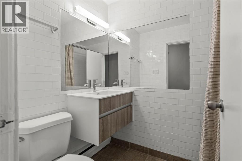 Single Family House for Sale in    Avenue SW Lower Mount Royal Calgary 