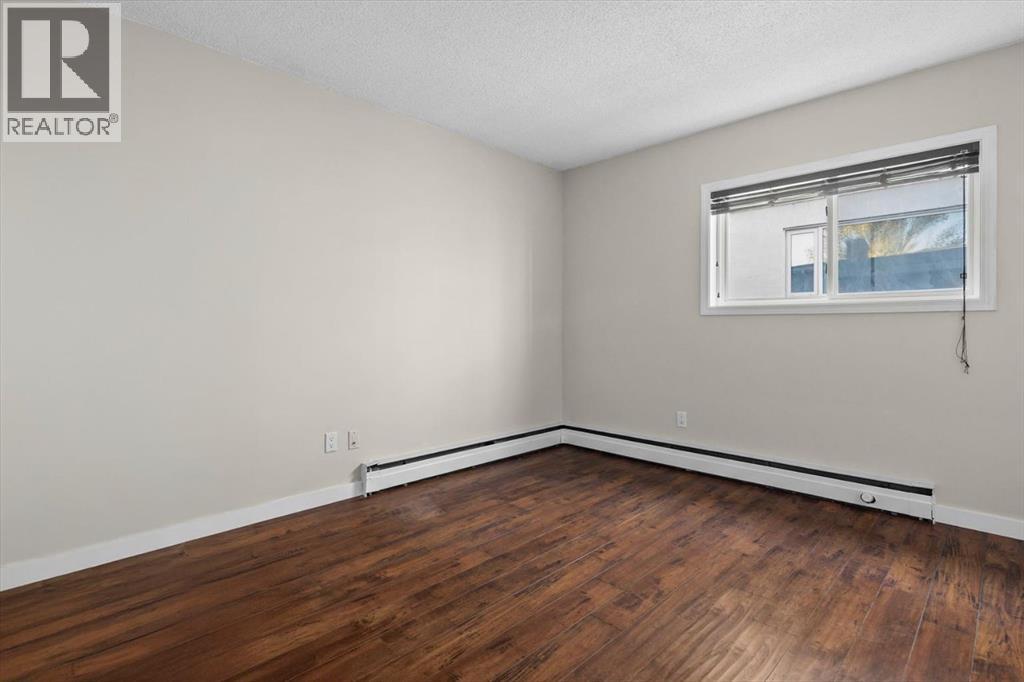 Single Family House for Sale in    Avenue SW Lower Mount Royal Calgary 