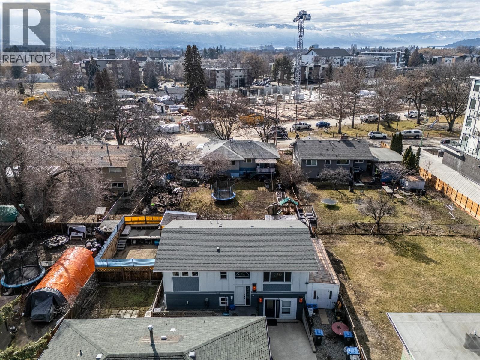  1319 Belaire Avenue, Kelowna