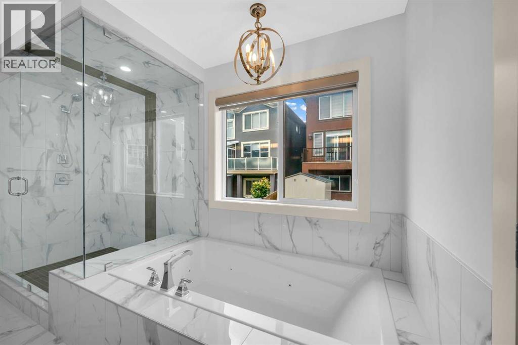 Single Family House for Sale in  Evansview Road NW Evanston Calgary 