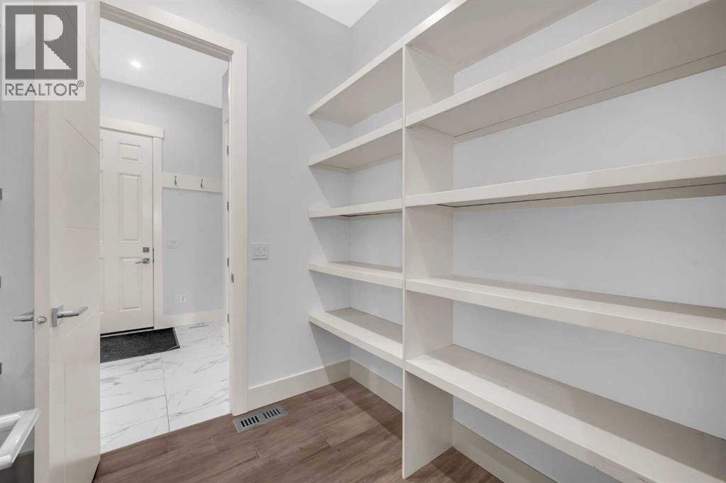 Single Family House for Sale in  Evansview Road NW Evanston Calgary 