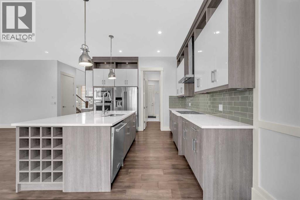 Single Family House for Sale in  Evansview Road NW Evanston Calgary 