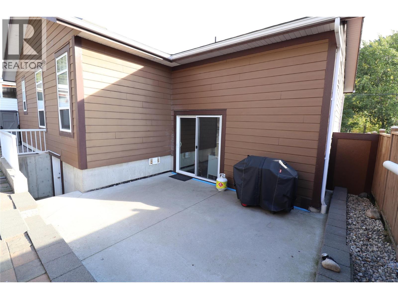 2311 COLUMBIA Avenue, Trail