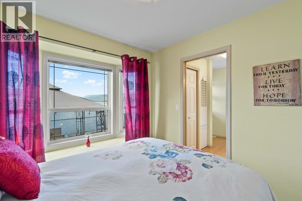 4 4109 Hacking Road, Tappen