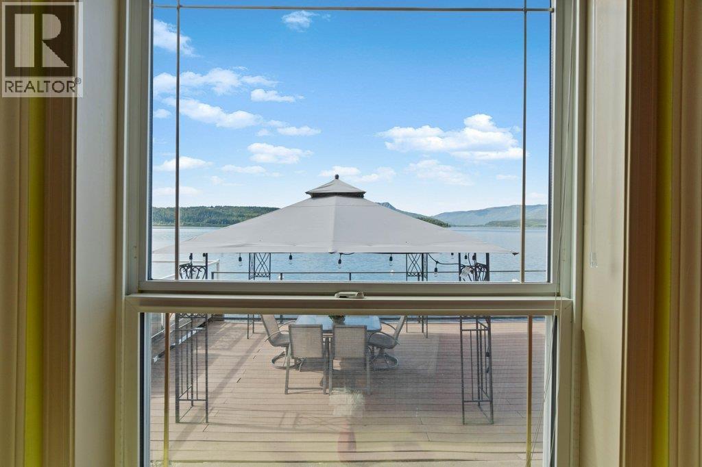 4 4109 Hacking Road, Tappen