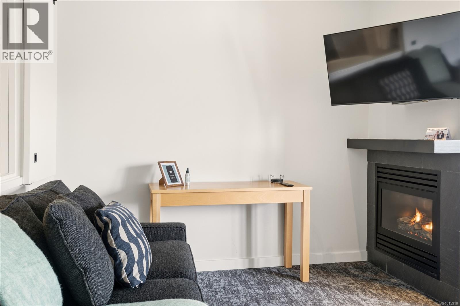 306 596 Marine Dr, Ucluelet