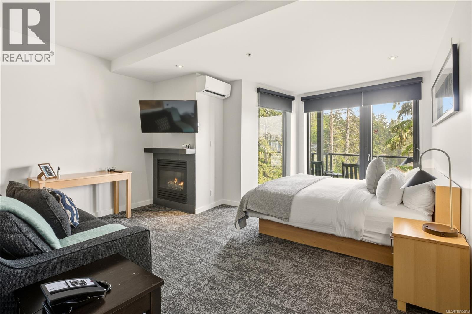 306 596 Marine Dr, Ucluelet