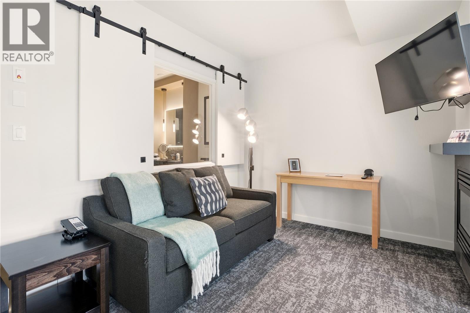 302 596 Marine Dr, Ucluelet