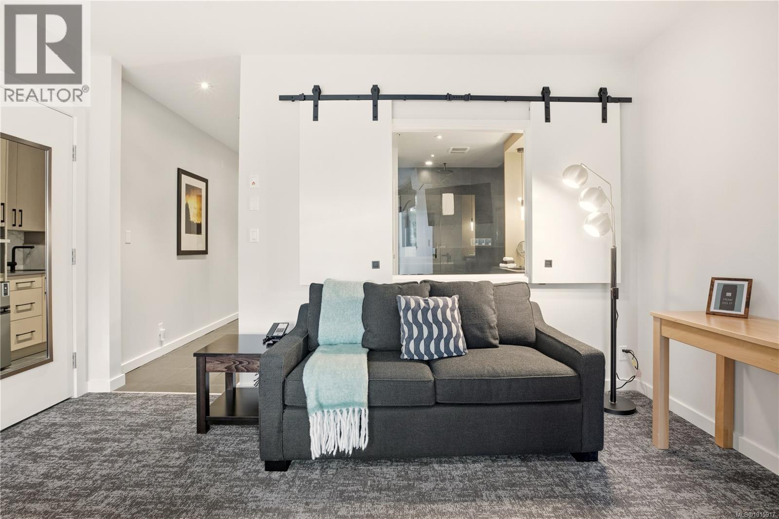 302 596 Marine Dr, Ucluelet