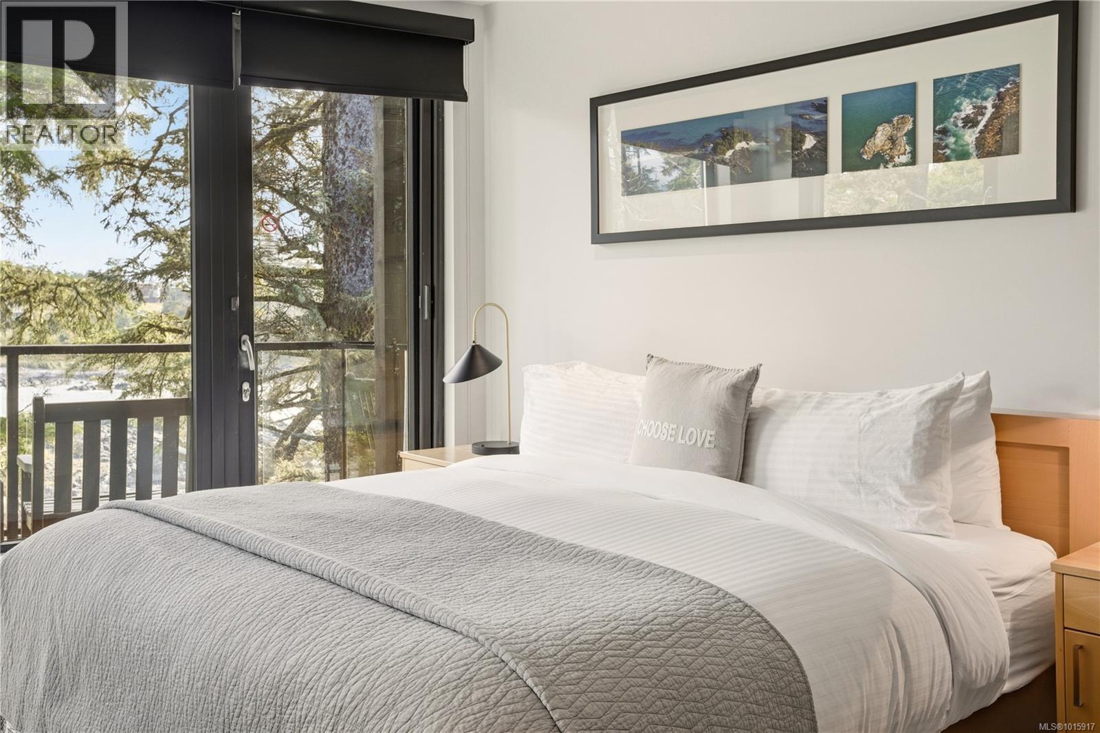 302 596 Marine Dr, Ucluelet