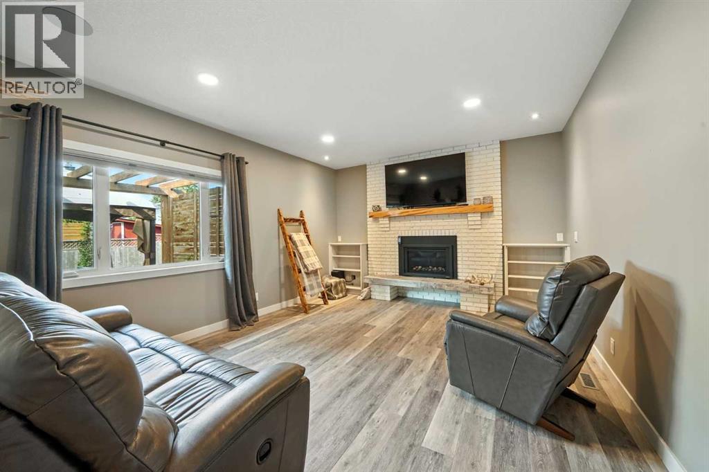 6 Wiltshire Place, Red Deer