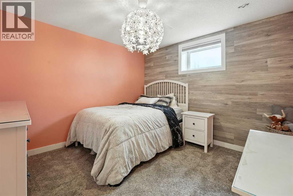 6 Wiltshire Place, Red Deer