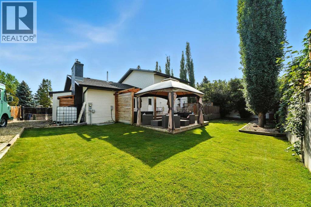 6 Wiltshire Place, Red Deer