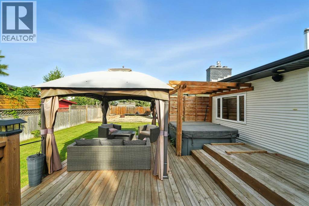 6 Wiltshire Place, Red Deer