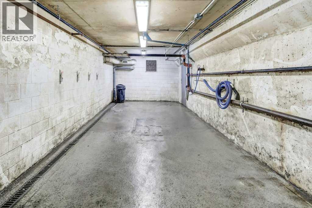 Office for Sale in   Varsity Drive NW Varsity Calgary 