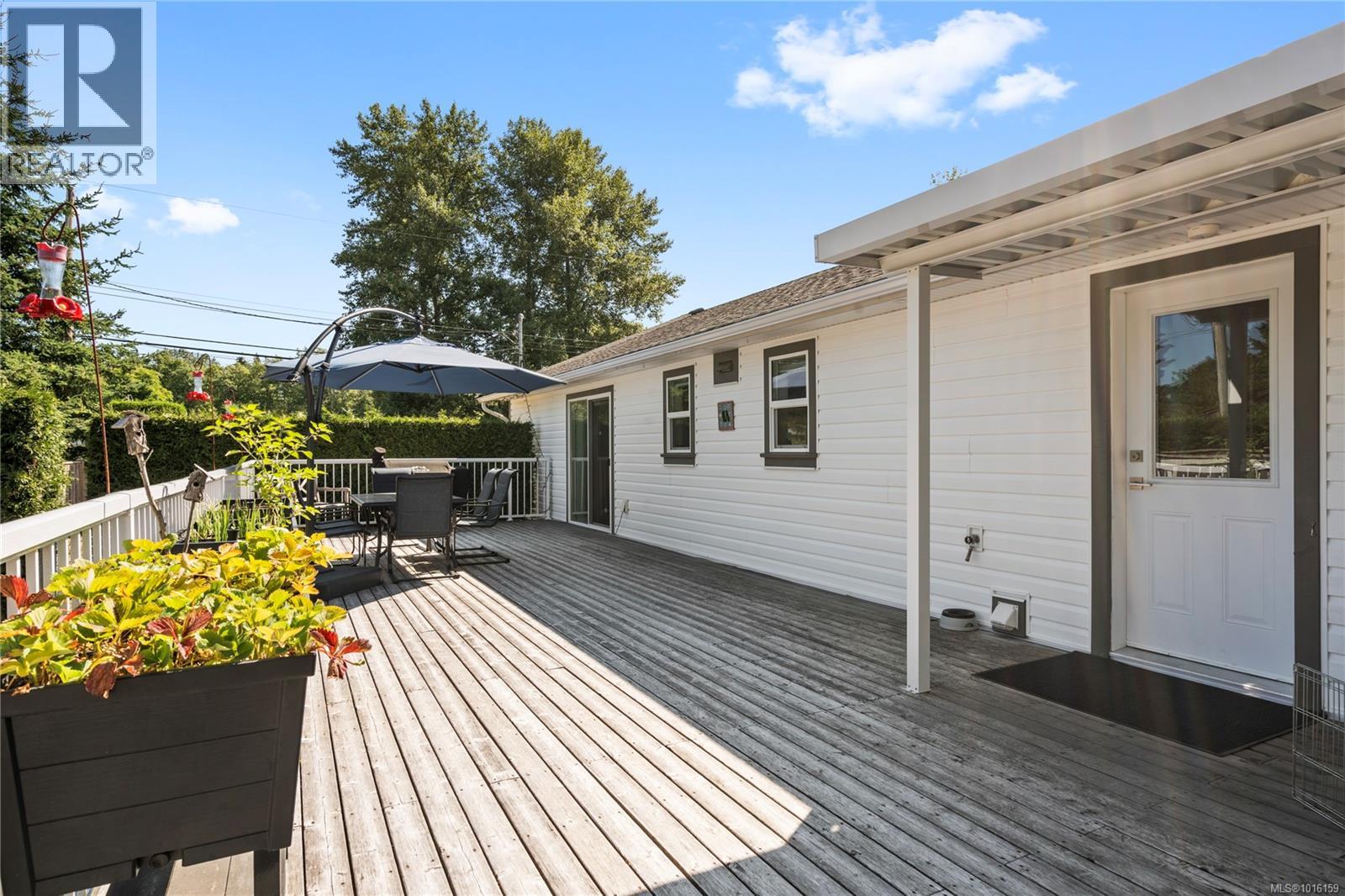 911 Poplar Way, Hilliers