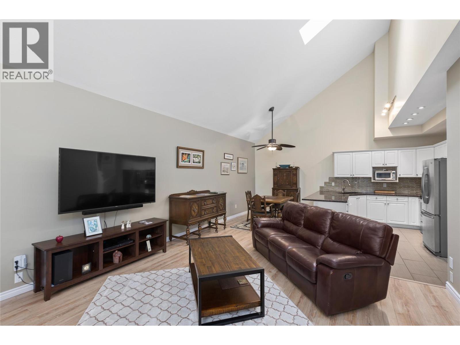 303 2300 Benvoulin Road, Kelowna