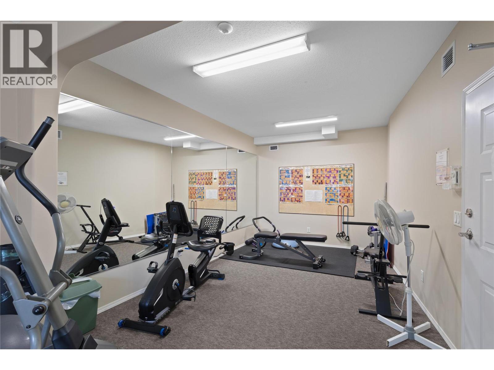 303 2300 Benvoulin Road, Kelowna