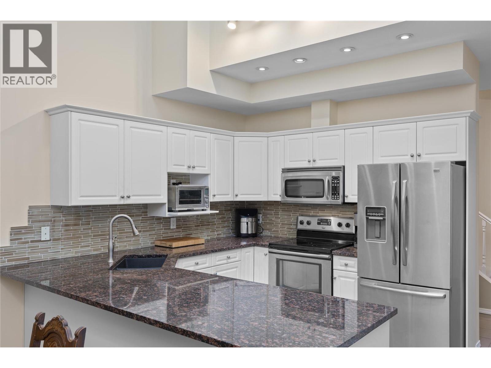 303 2300 Benvoulin Road, Kelowna