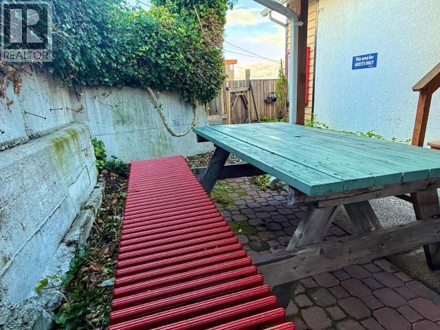 4454 WILLINGDON AVE - 13