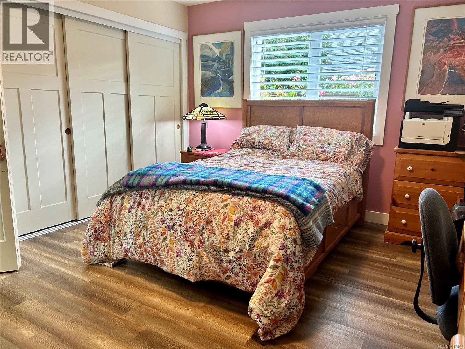  10386 Resthaven Drive, Sidney