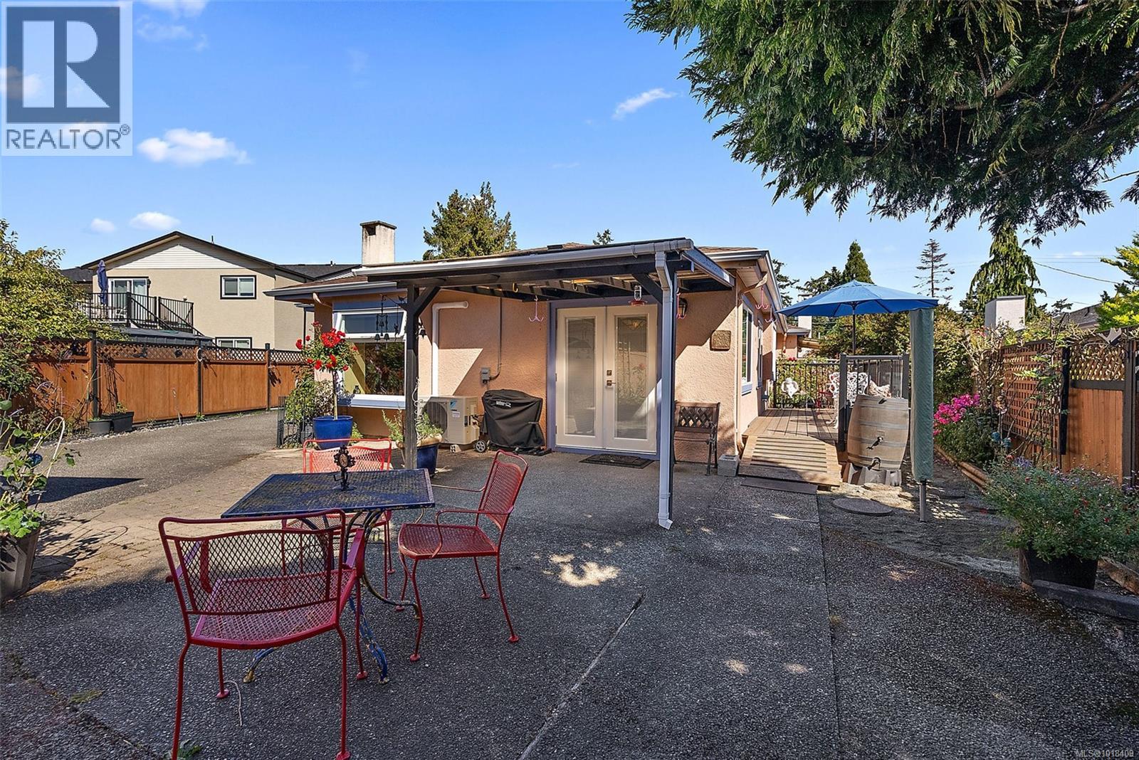  10386 Resthaven Drive, Sidney