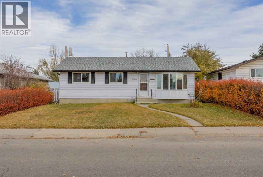 1508 49 Street SE, Calgary, Alberta