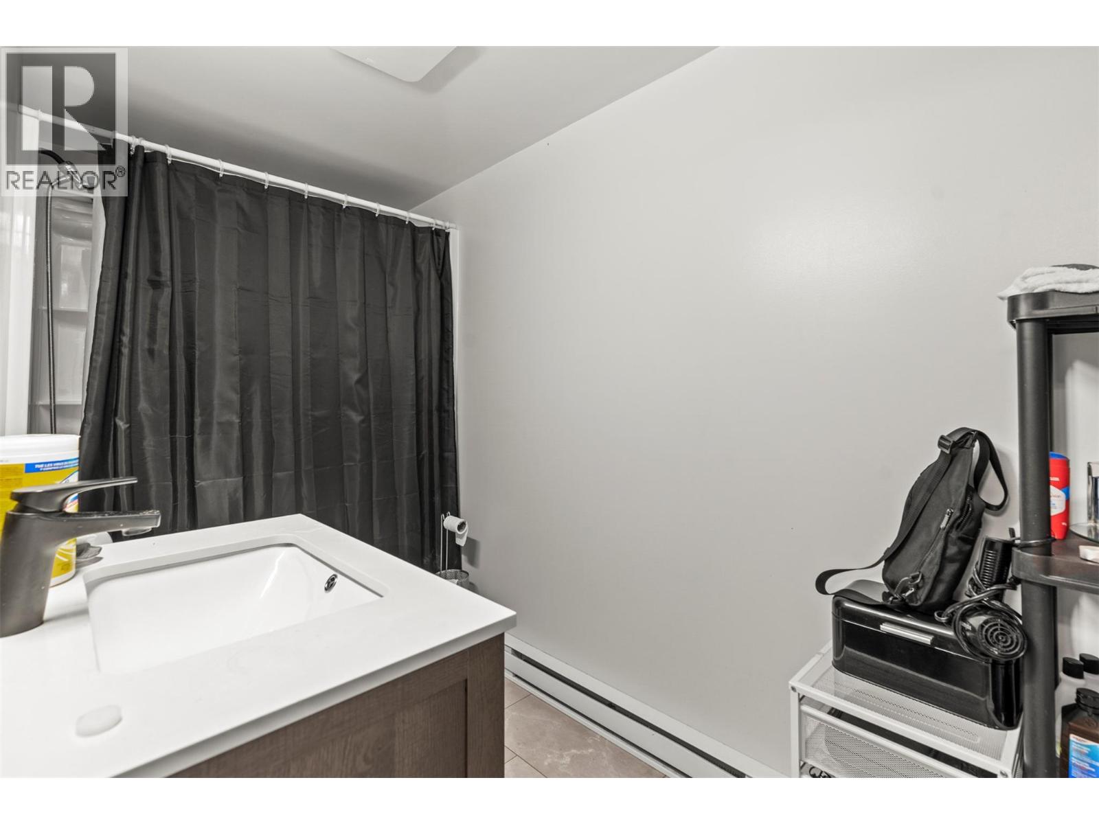 103 4101 Alexis Park Drive, Vernon
