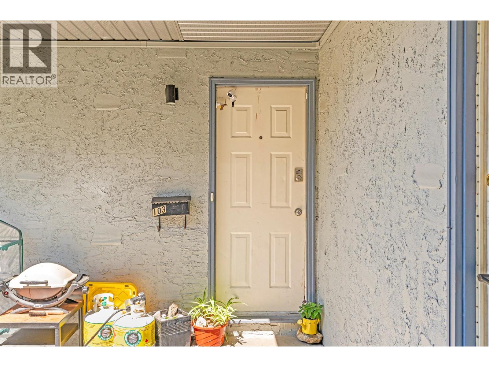 103 4101 Alexis Park Drive, Vernon
