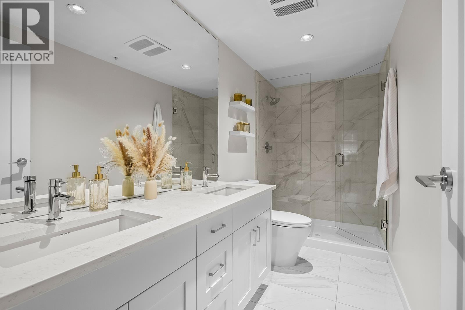 1201 485 Groves Avenue, Kelowna