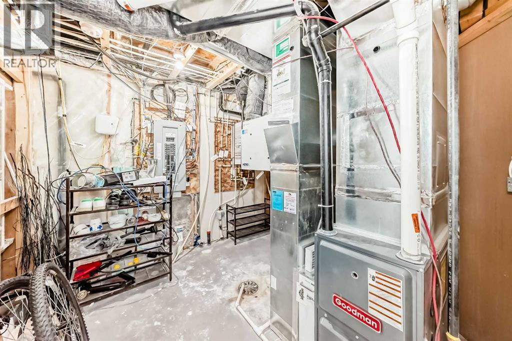 Single Family House for Sale in  Evanscrest Park NW Evanston Calgary 