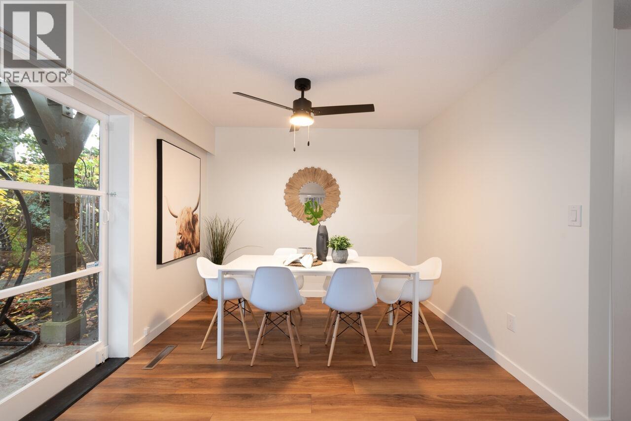 1132 MAPLEWOOD CRESCENT, North Vancouver