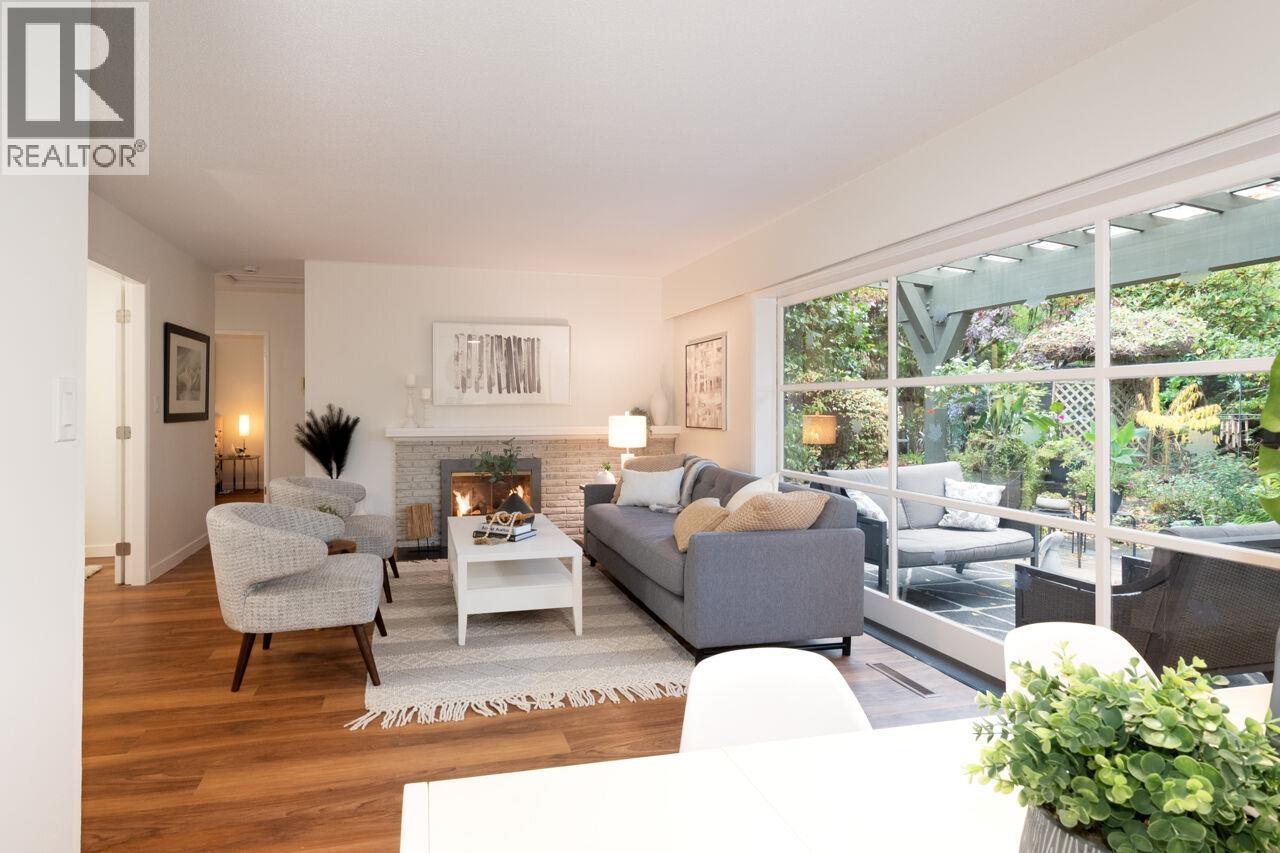 1132 MAPLEWOOD CRESCENT, North Vancouver