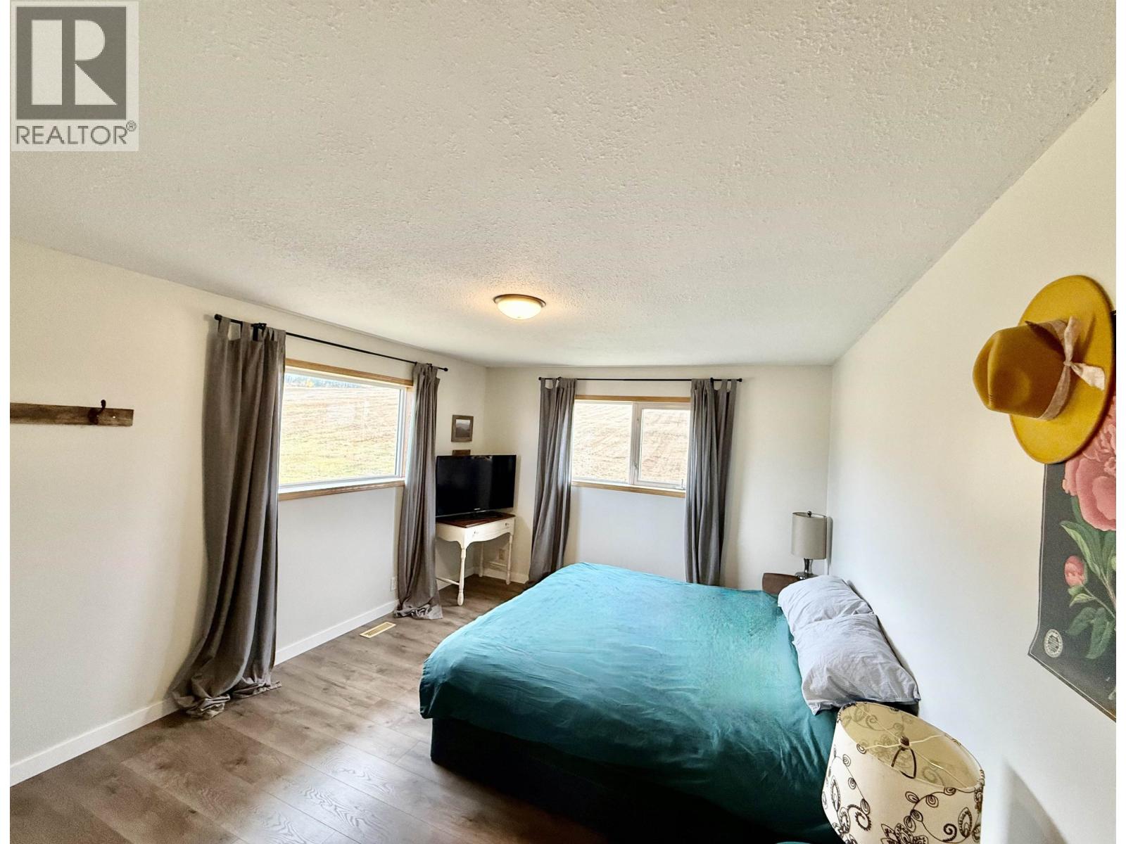 6667 BOUNDARY Road, Telkwa