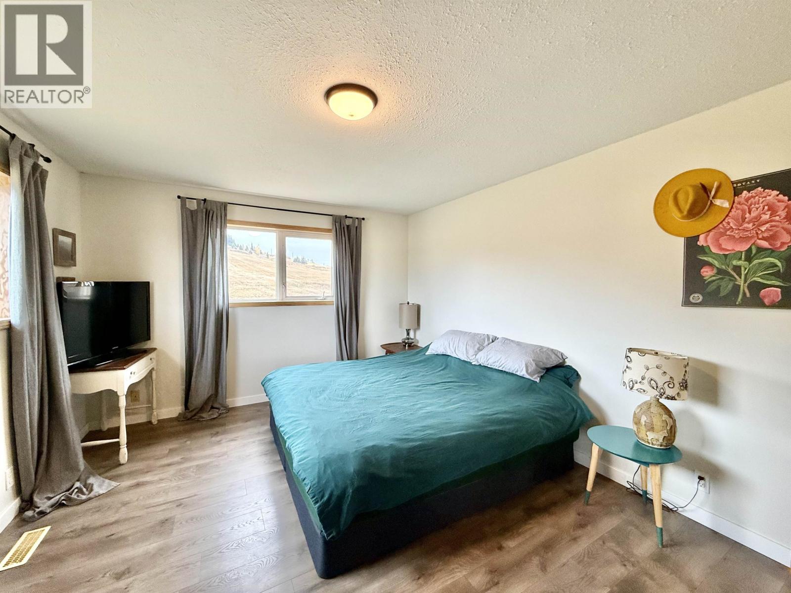 6667 BOUNDARY Road, Telkwa