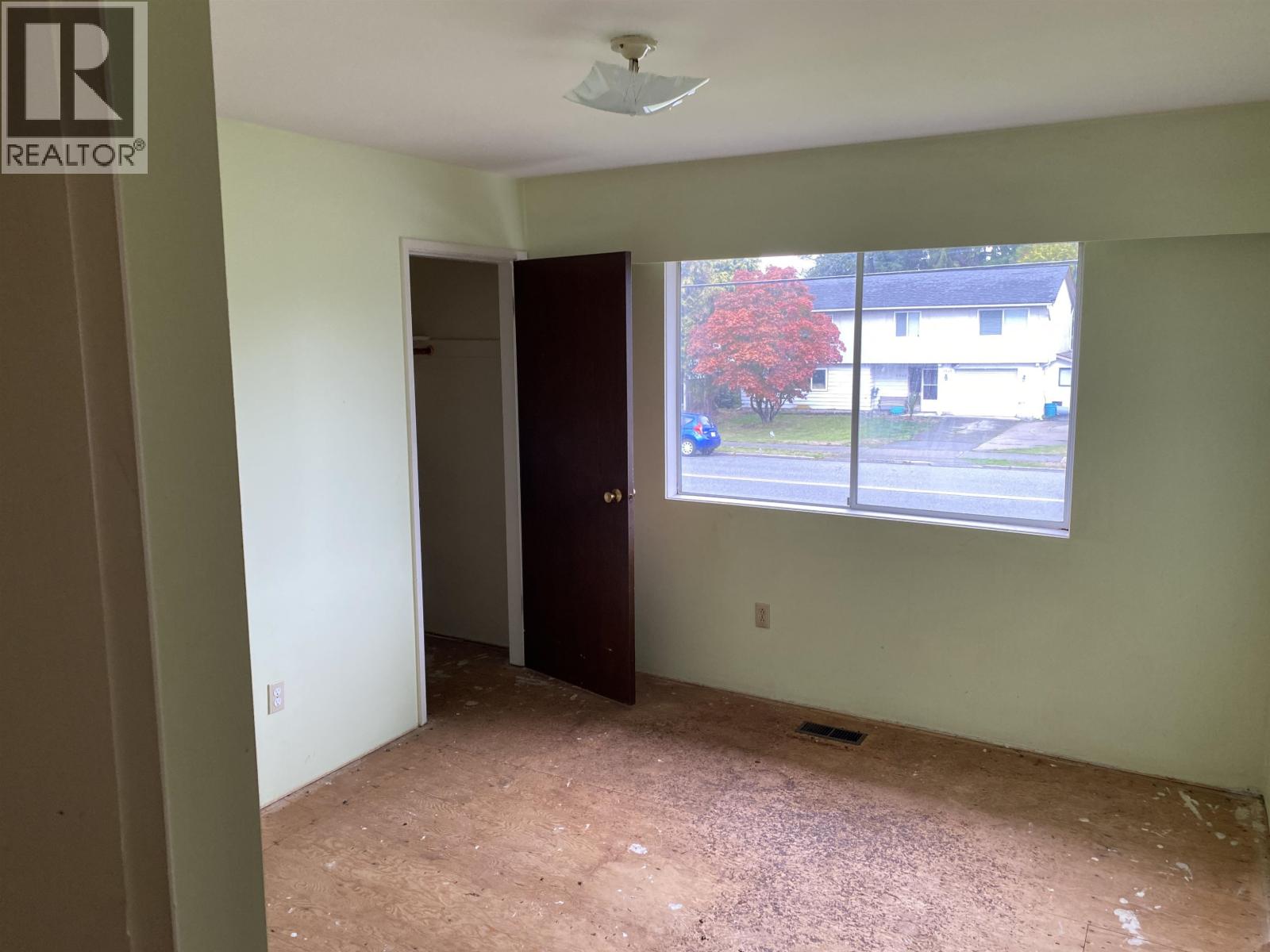 5548 44 Avenue, Delta