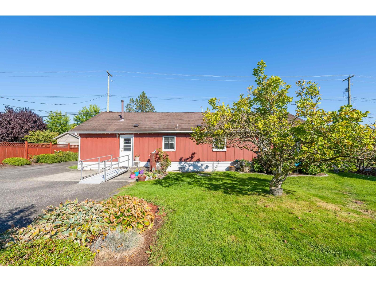 6282 175B Street - photo 2