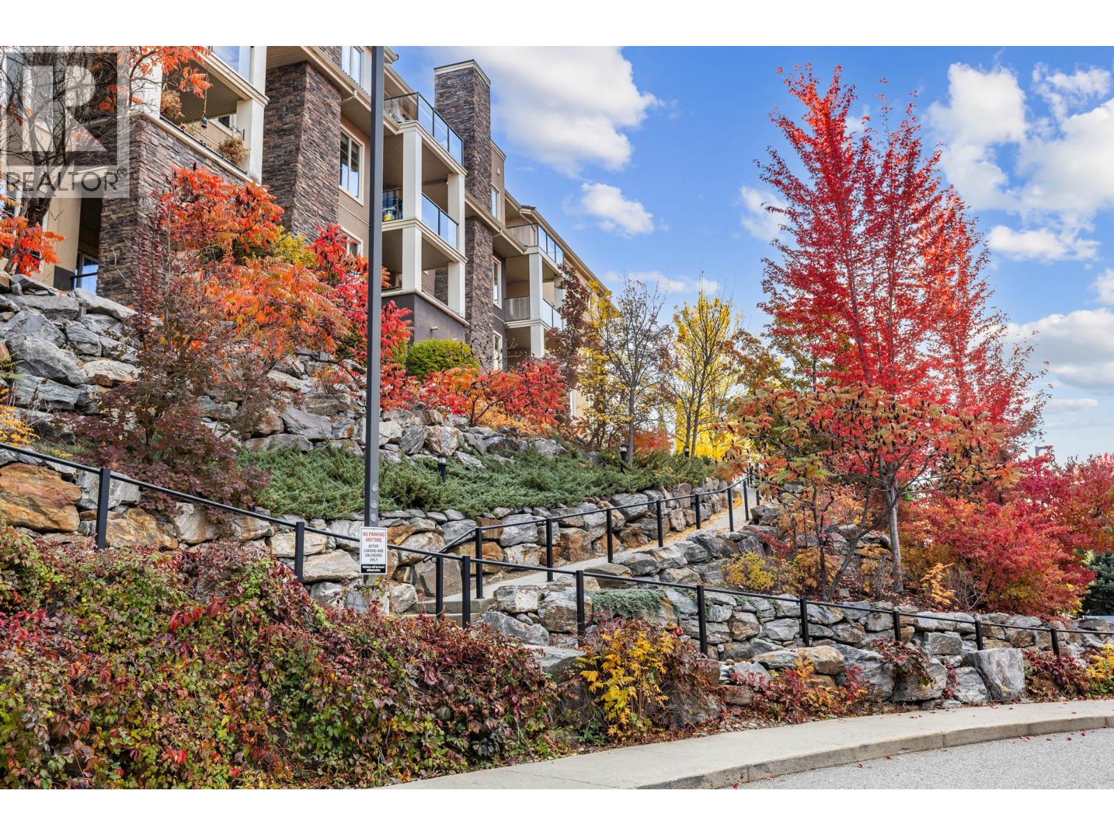 1405 1875 Country Club Drive, Kelowna