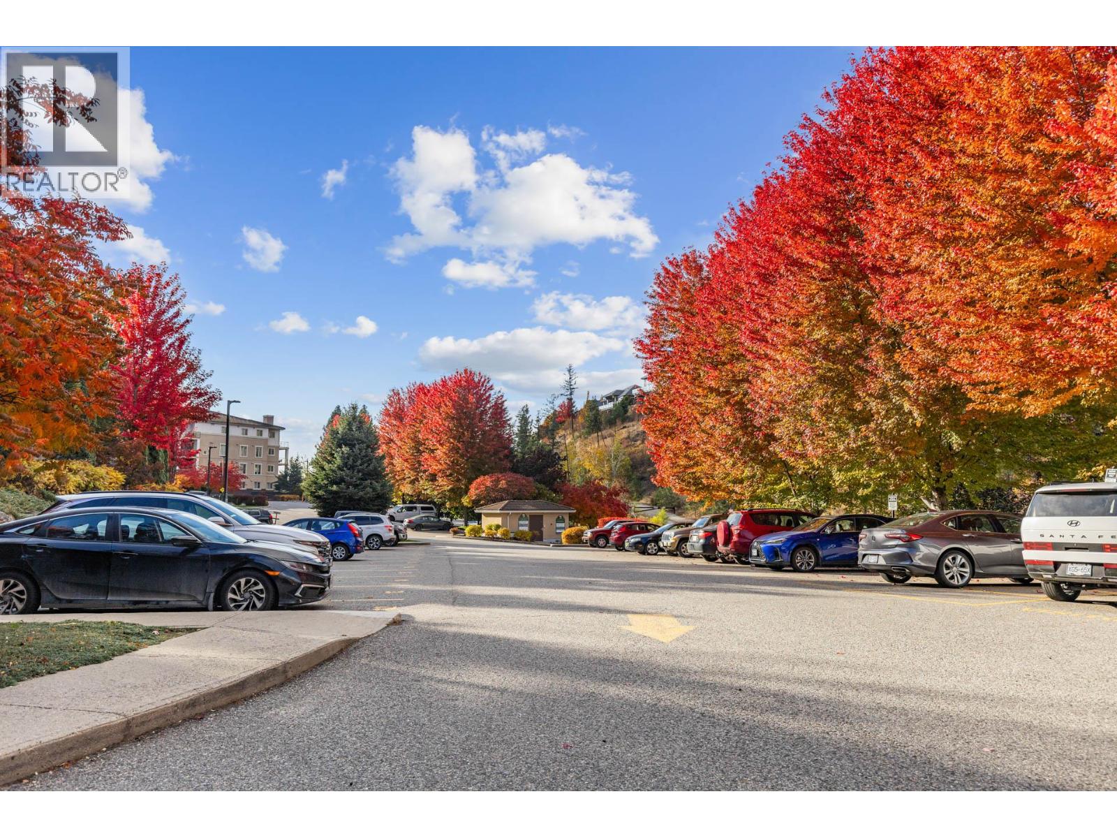 1405 1875 Country Club Drive, Kelowna