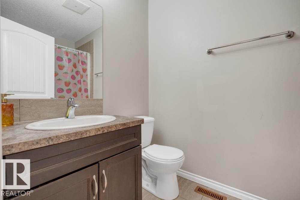 12135 &12137 124 ST NW, Edmonton