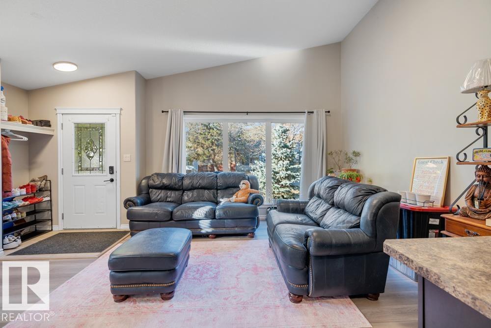 12135 &12137 124 ST NW, Edmonton