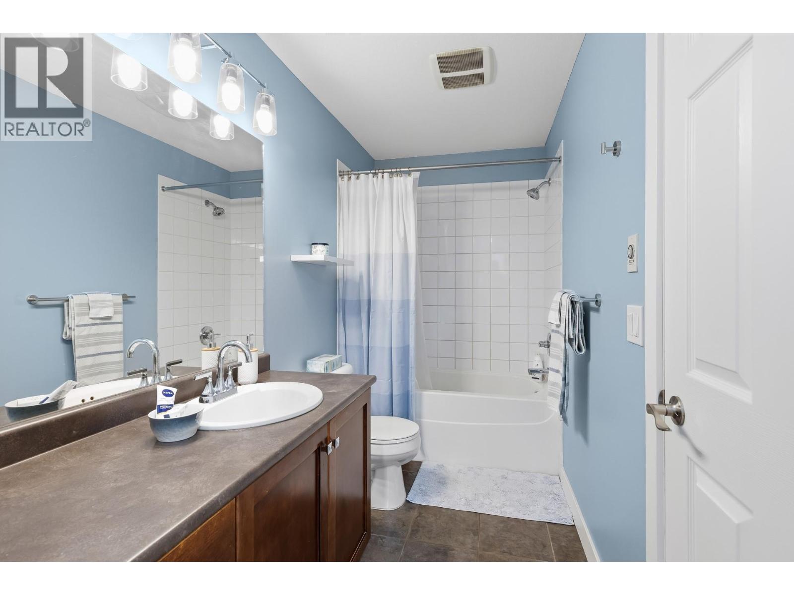 1405 1875 Country Club Drive, Kelowna